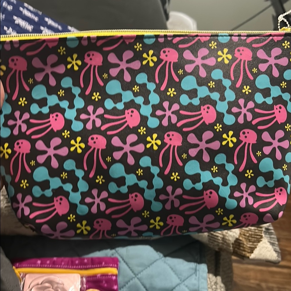 Spongebob Squarepants Patterned Pouch - image 2